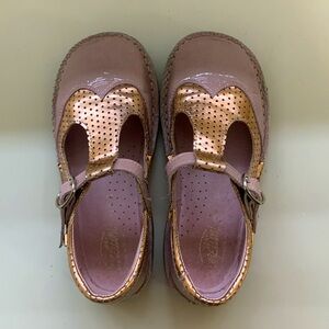 Venettini Toddler girls T-strap shoes size 27